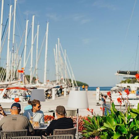 Apartments Vala Vela Luka Kültér fotó