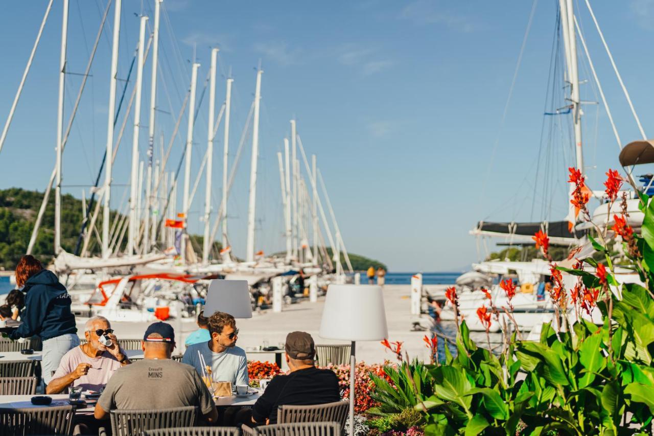 Apartments Vala Vela Luka Kültér fotó